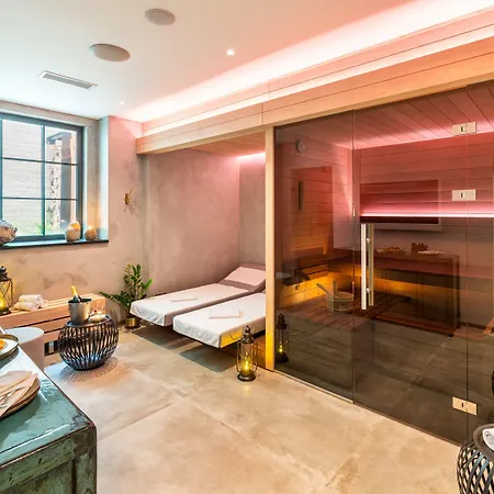 Mosaic House Design 4* Praga